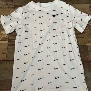 Nike Tee